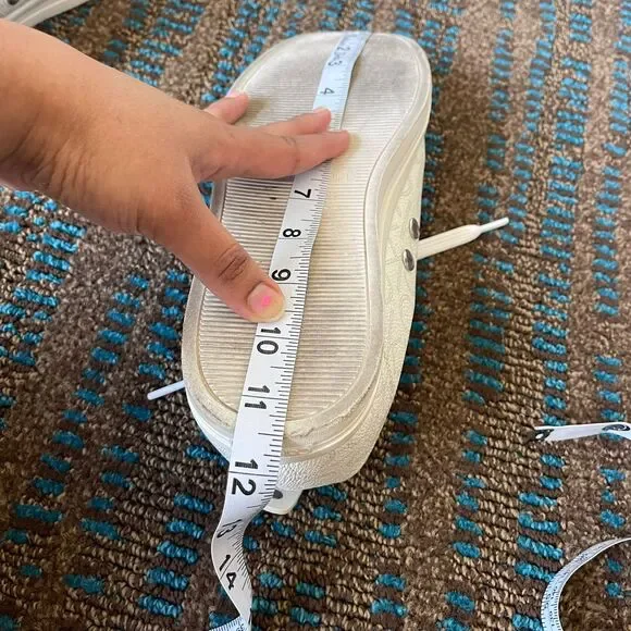 Calvin Klein Women's Michaela sneakers white monogram print Shoe Size 12 - Picture 6 of 8